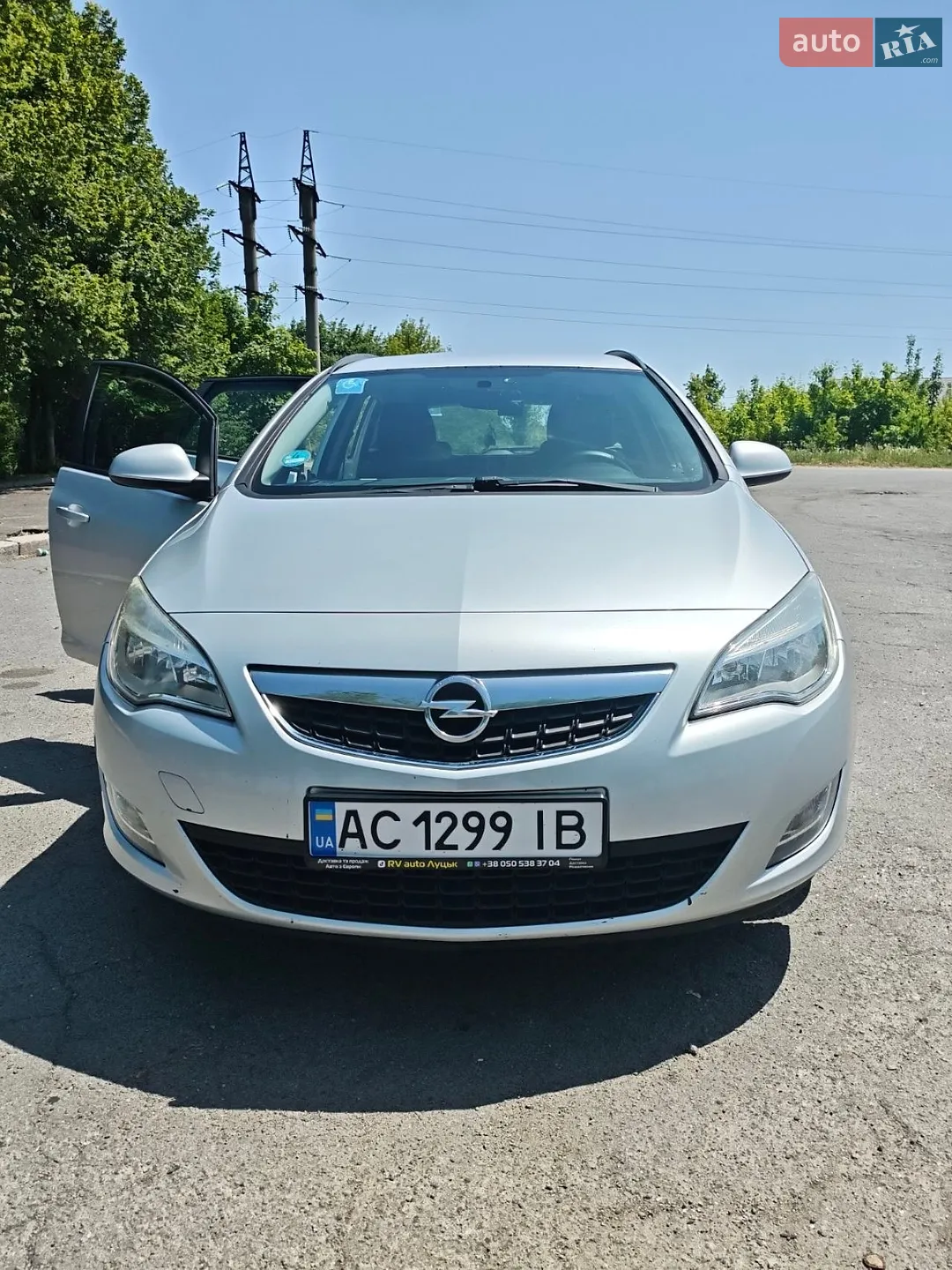 Opel Astra, 2011
