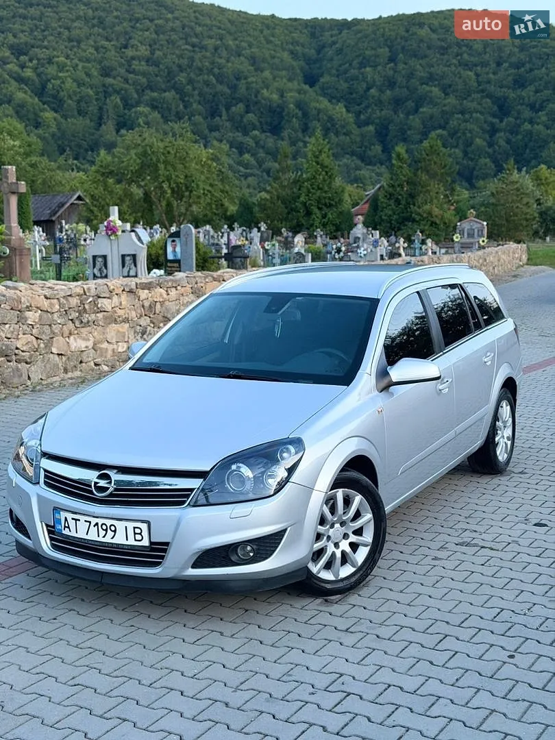 Opel Astra, 2009