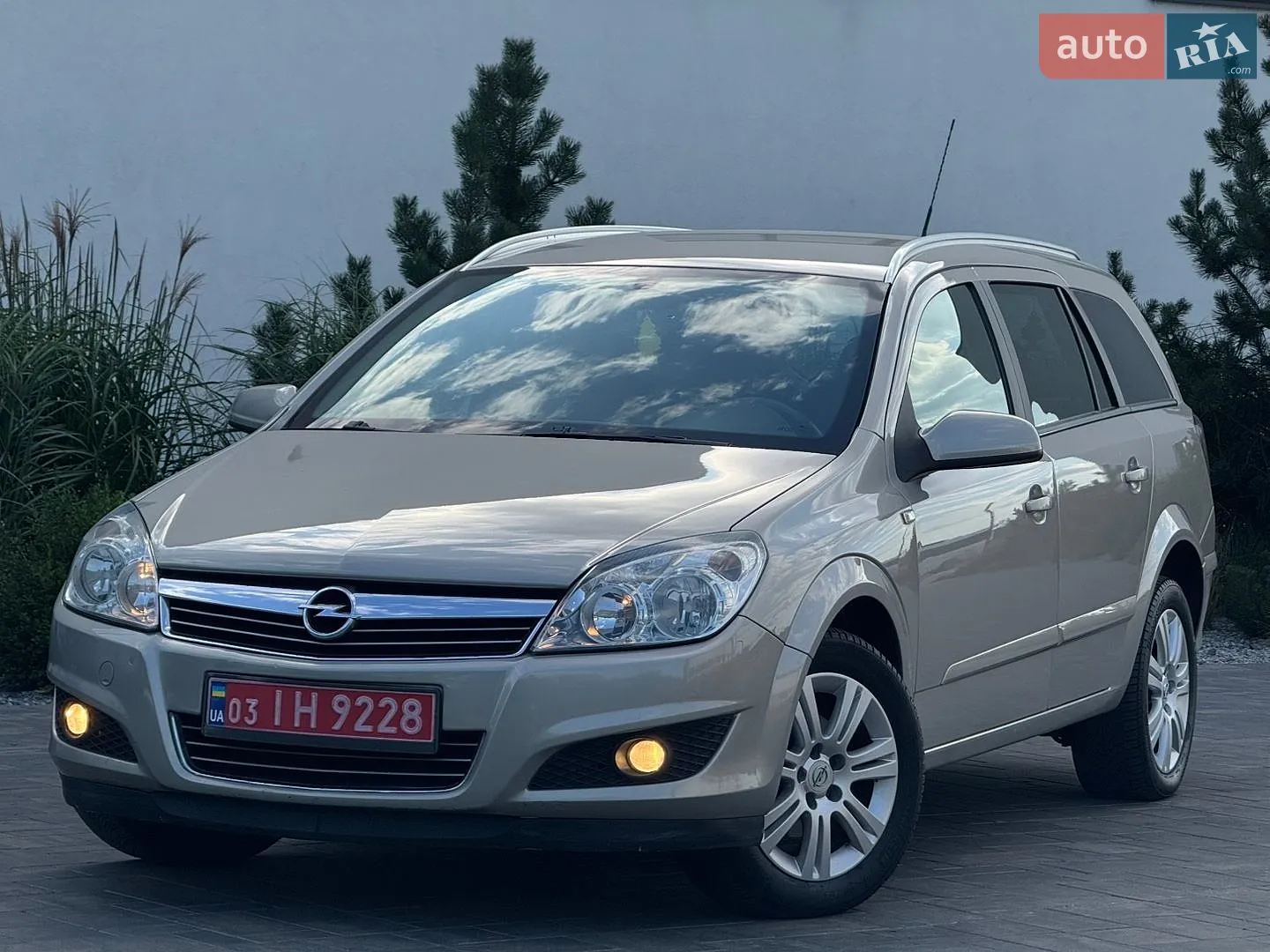 Opel Astra, 2009