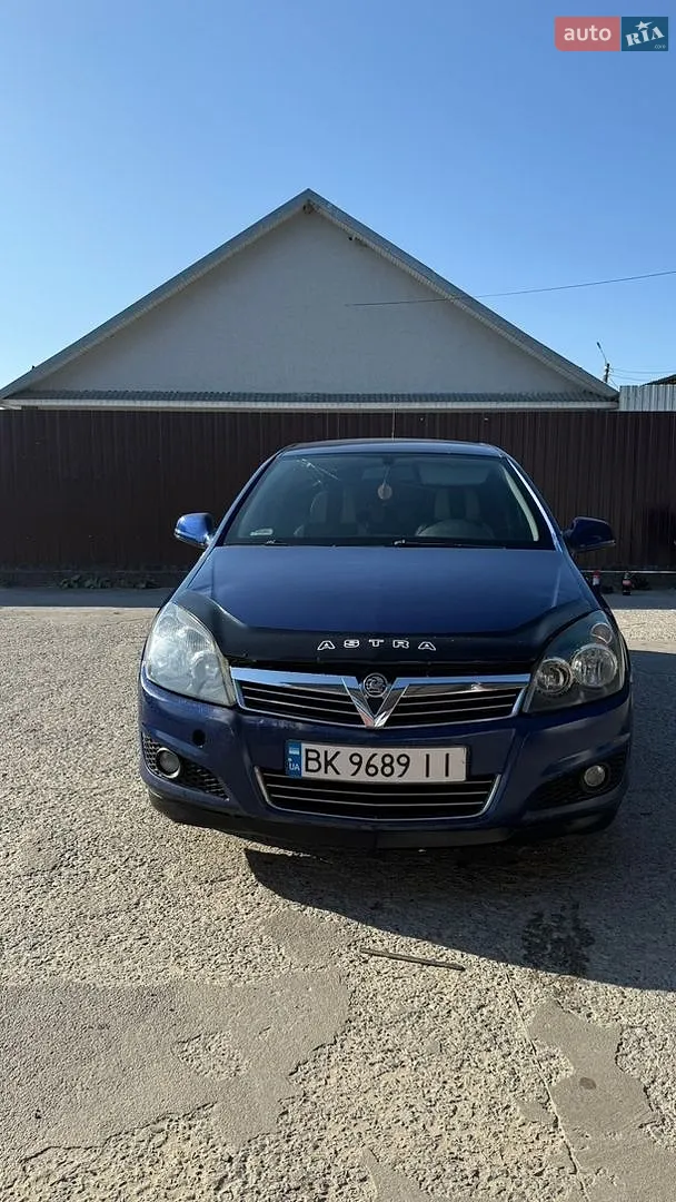 Opel Astra, 2012