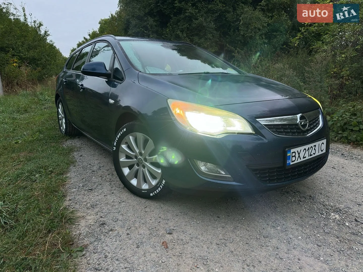Opel Astra, 2011