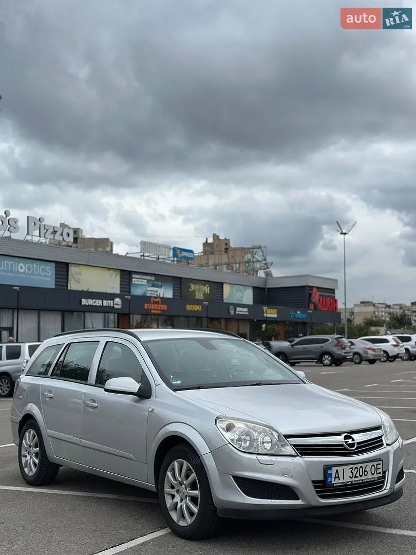 Opel Astra, 2008