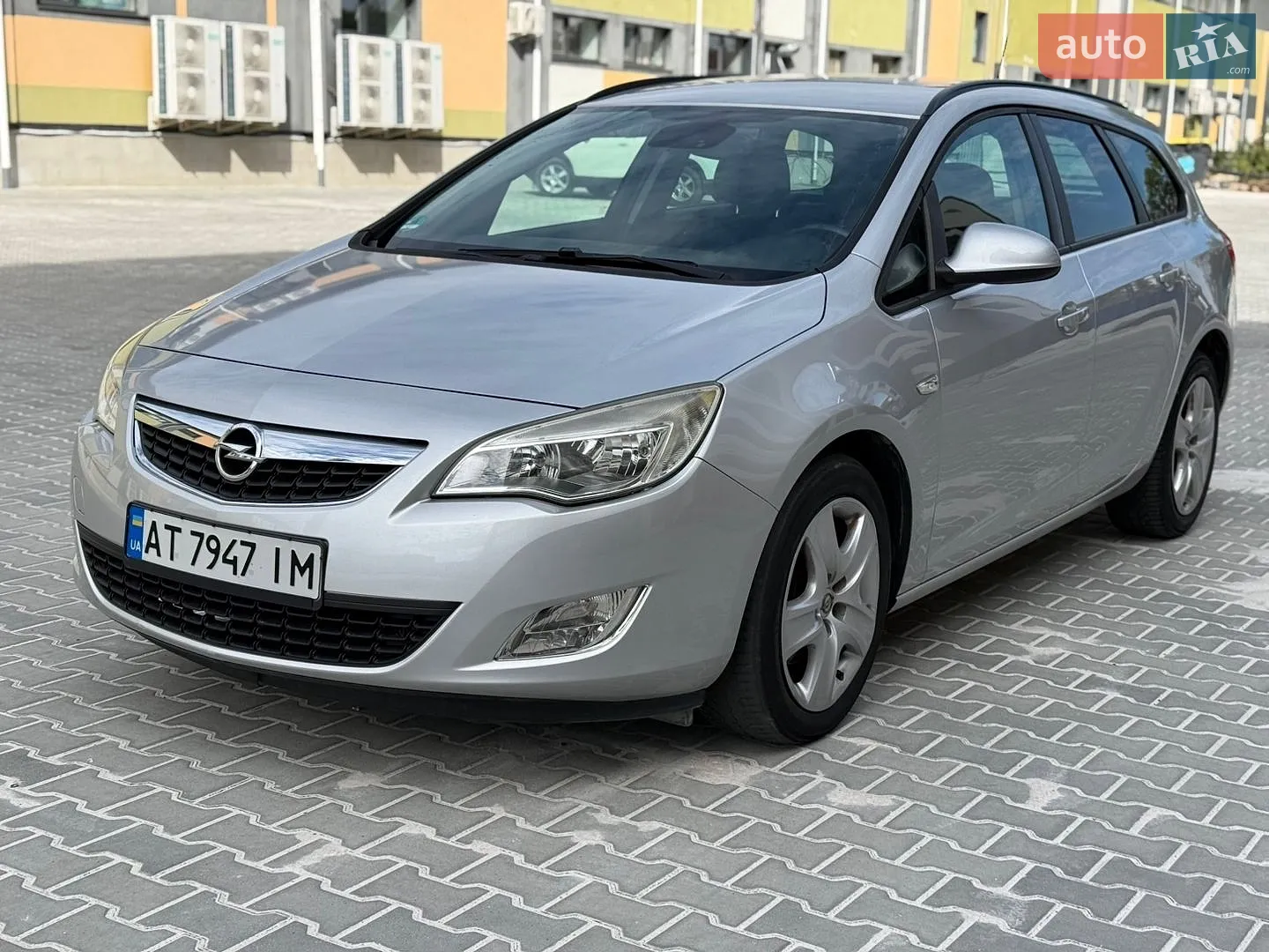 Opel Astra, 2011