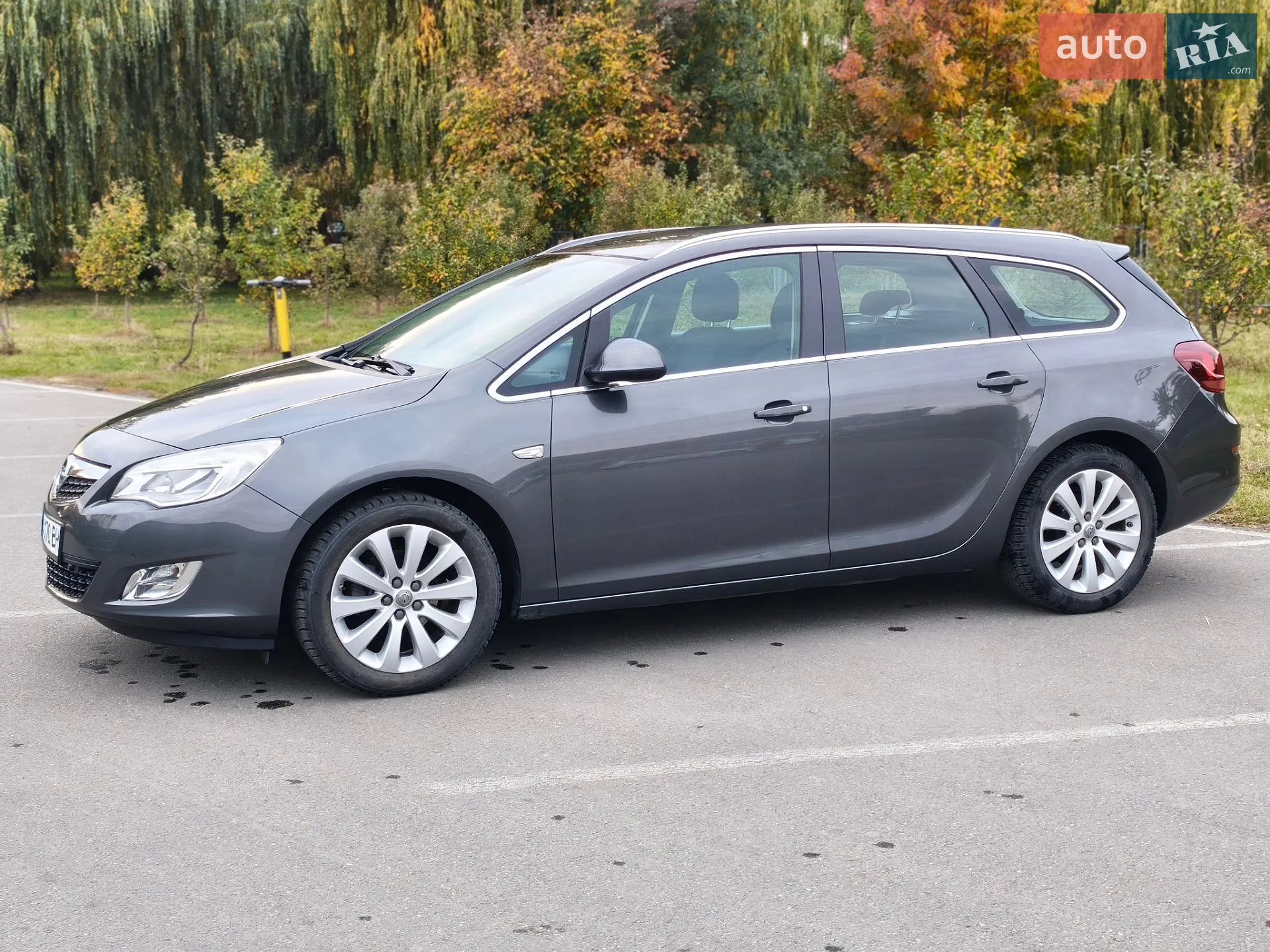 Opel Astra, 2011