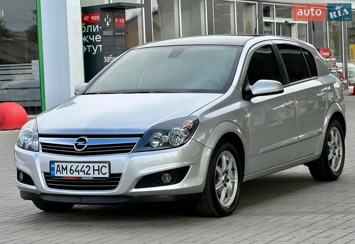 Opel Astra, 2009