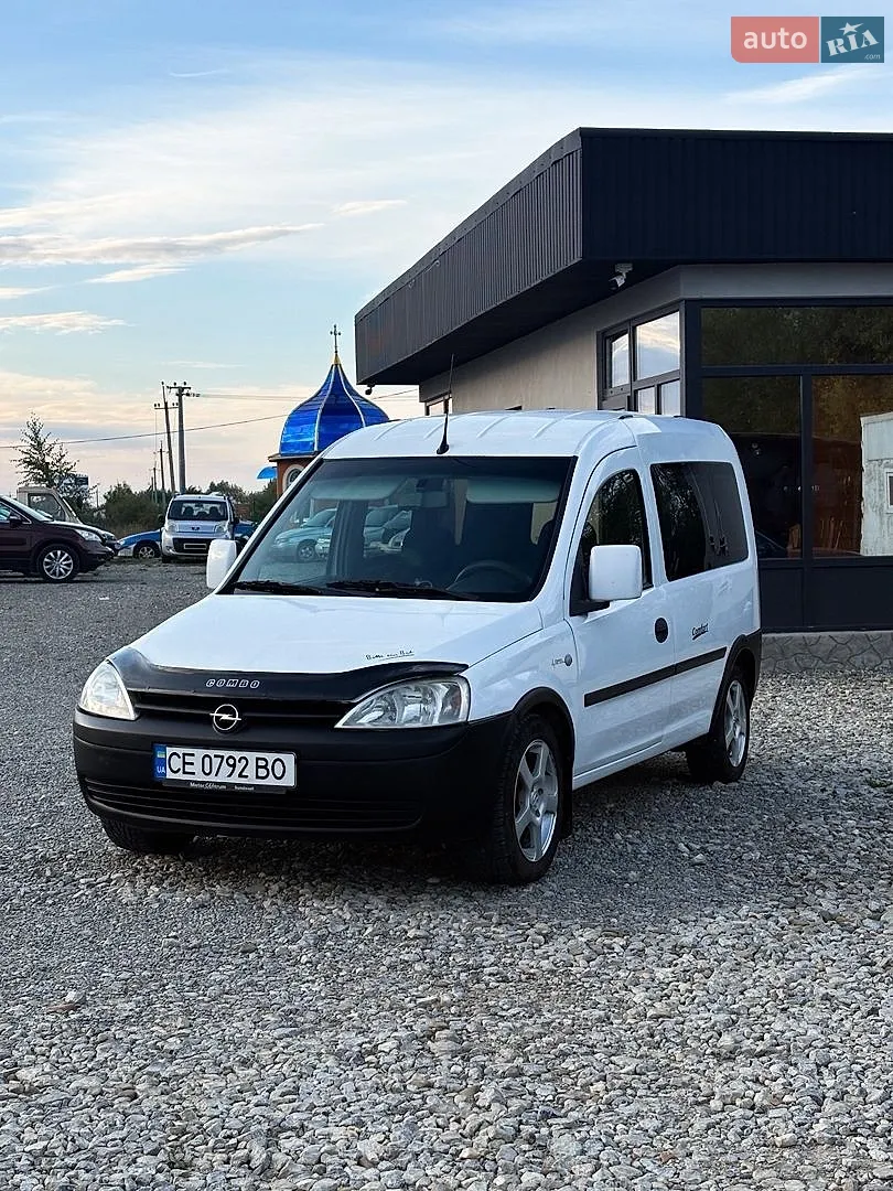 Opel Combo, 2011