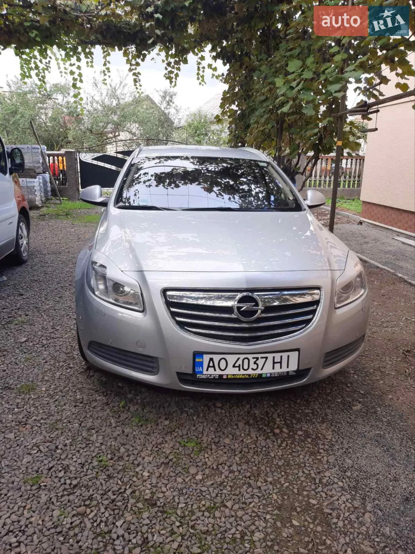 Opel Insignia, 2011