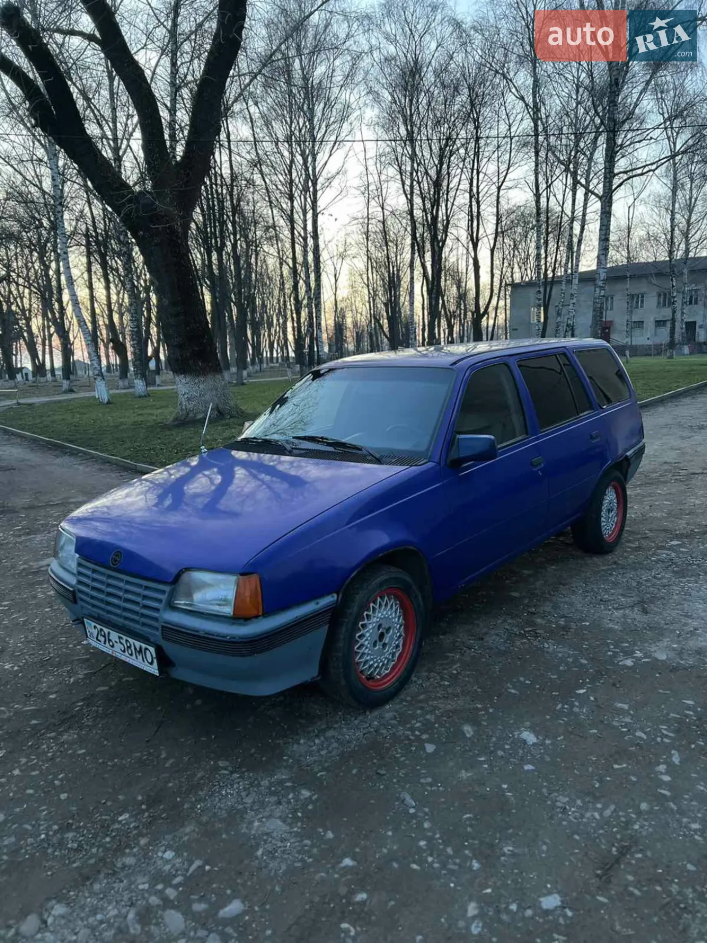 Opel Kadett, 1990