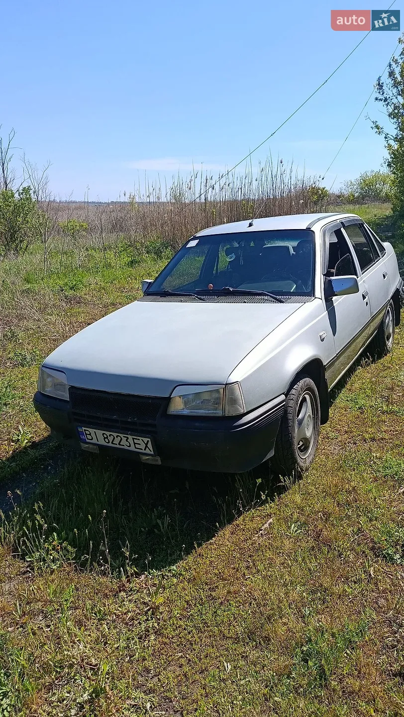Opel Kadett, 1988