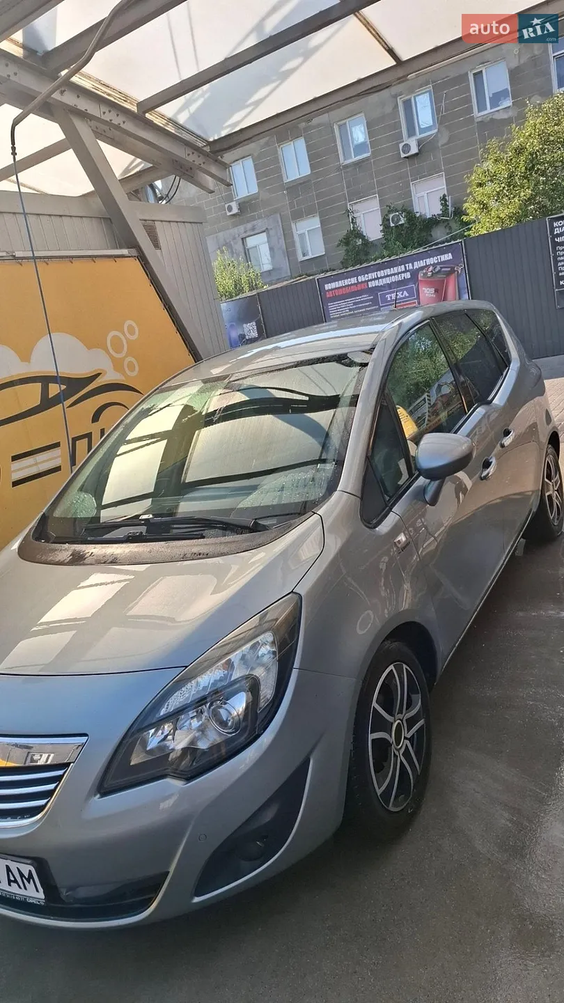 Opel Meriva, 2010