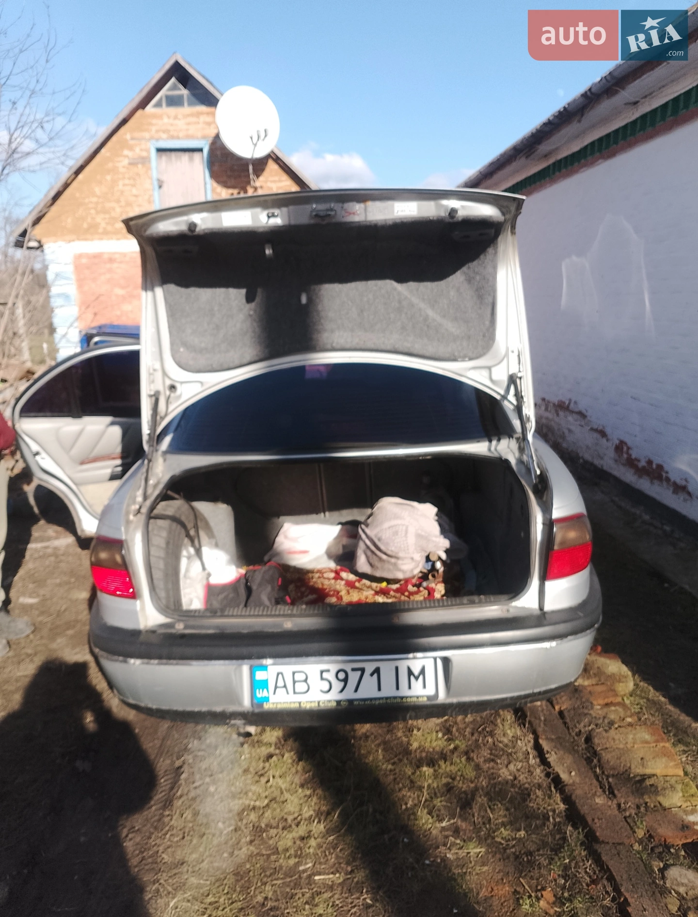 Opel Omega, 1996