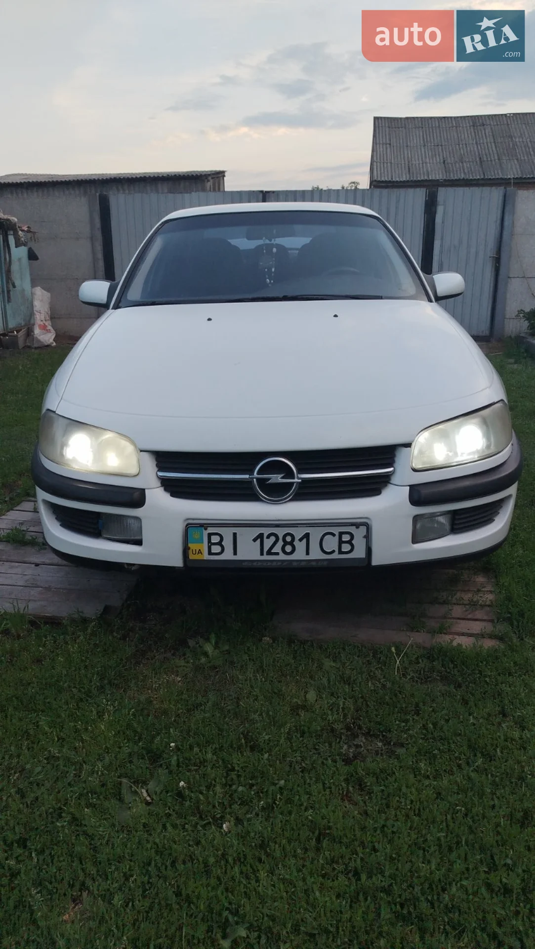 Opel Omega, 1998