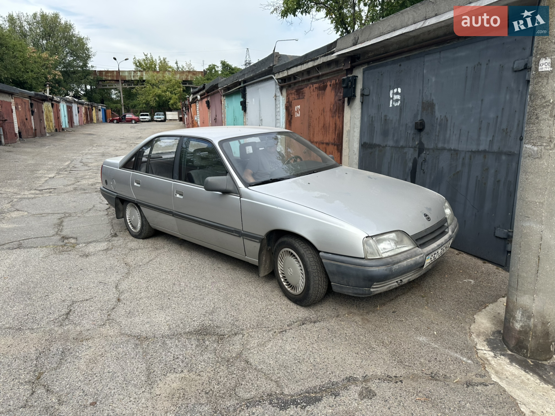 Opel Omega, 1987