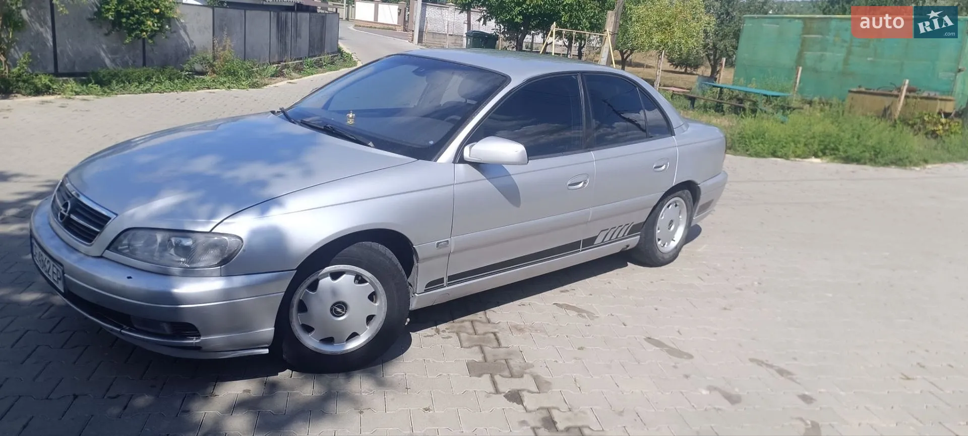 Opel Omega, 2002