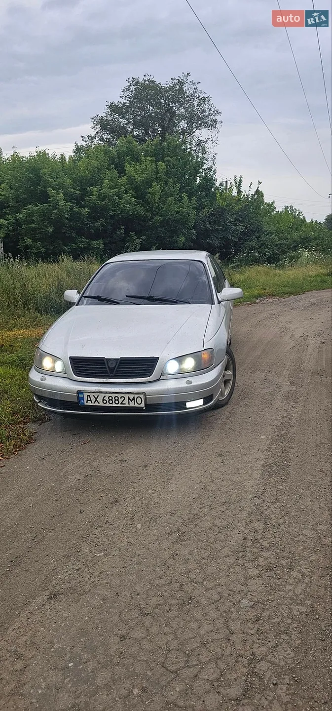 Opel Omega, 2001