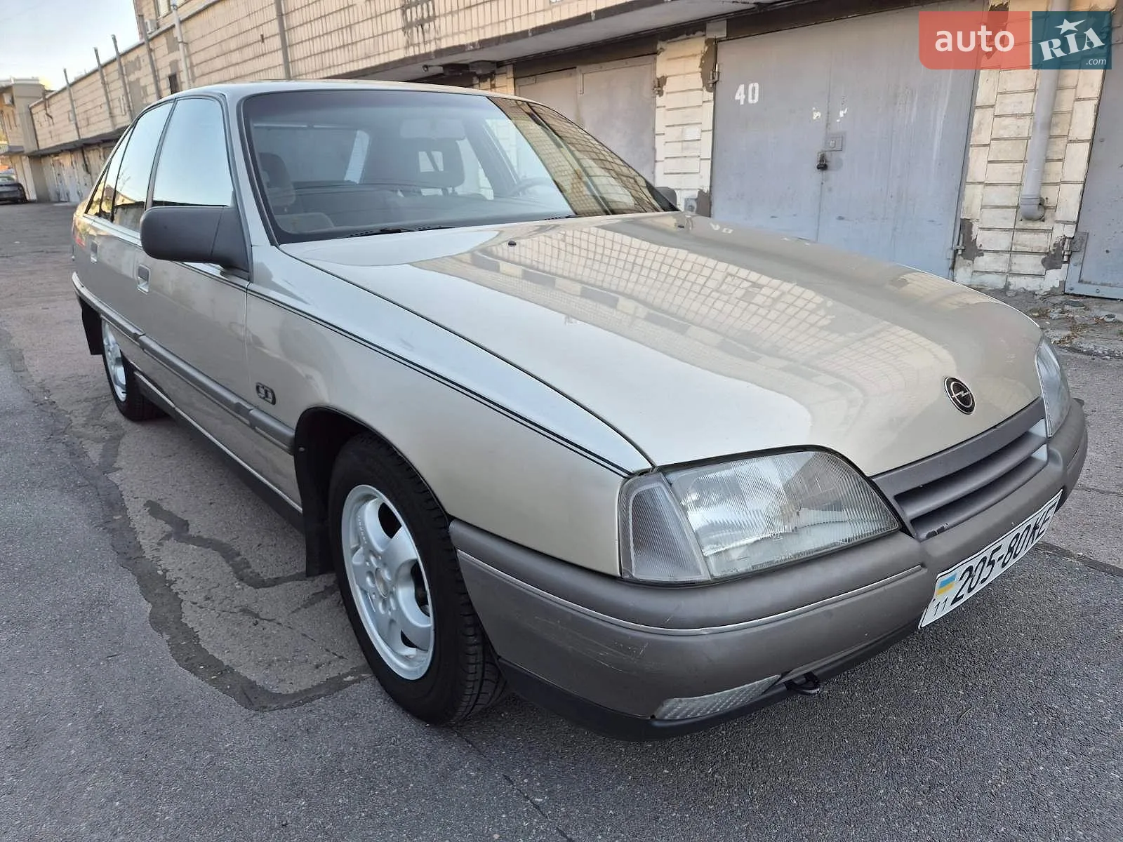 Opel Omega, 1988