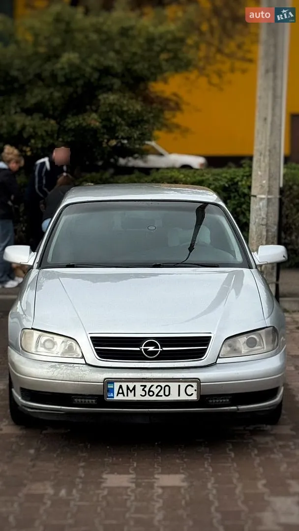 Opel Omega, 2001