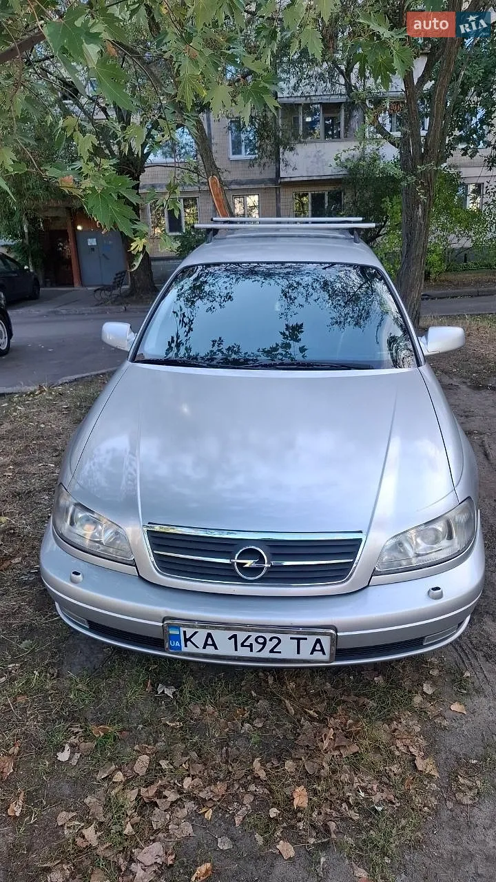 Opel Omega, 2001