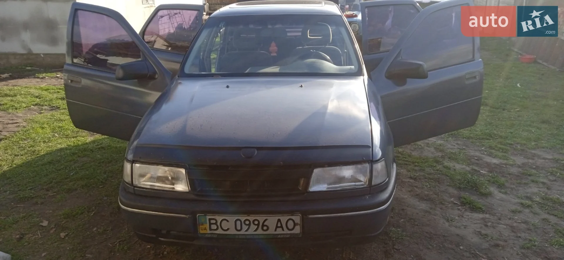 Opel Vectra, 1990