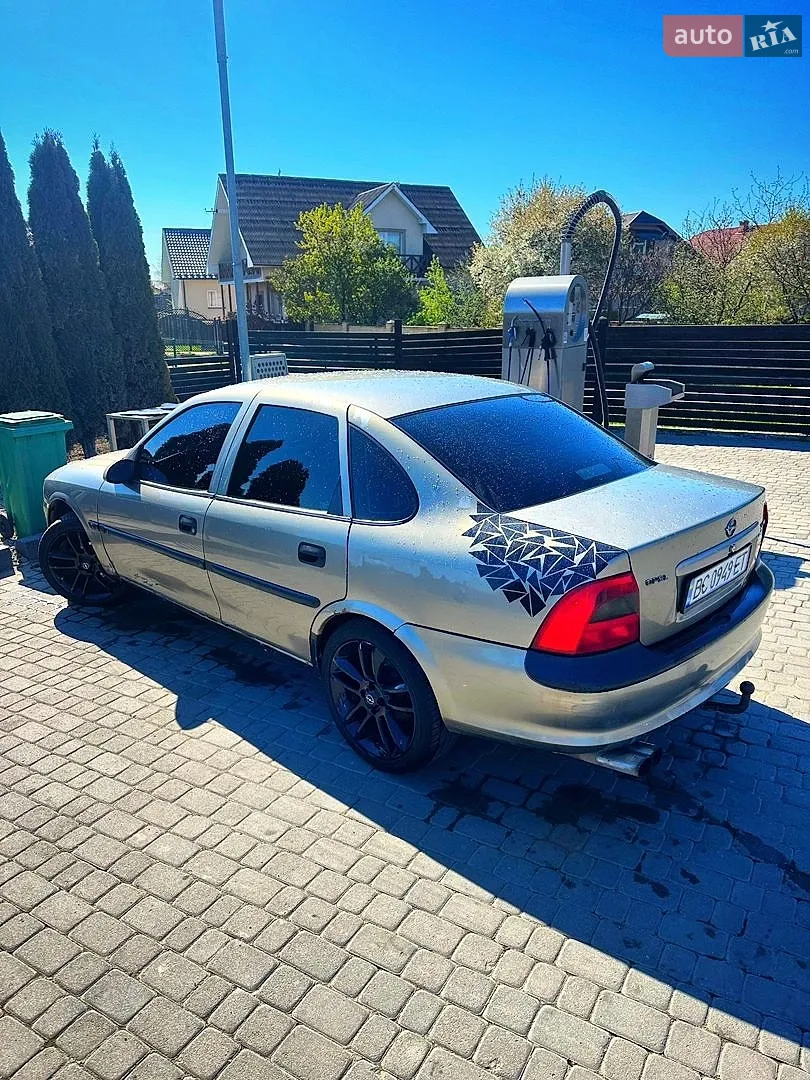 Opel Vectra, 1998