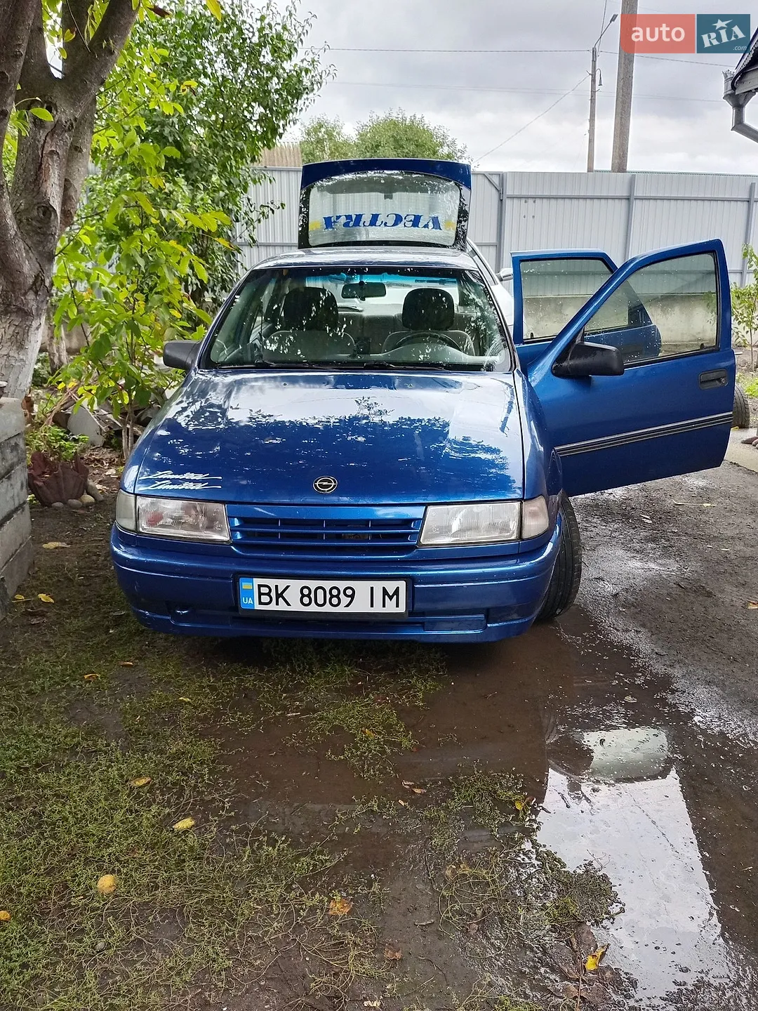 Opel Vectra, 1990