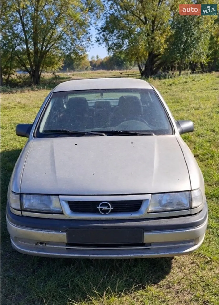Opel Vectra, 1993
