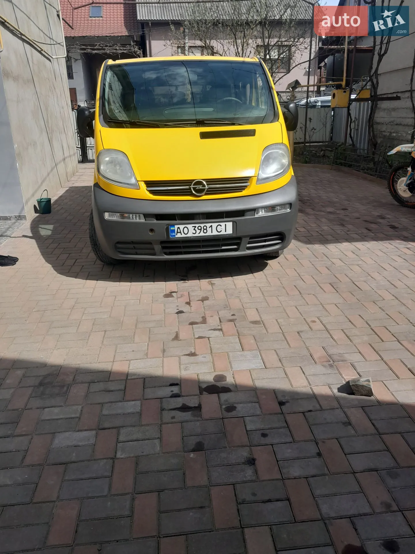 Opel Vivaro, 2004