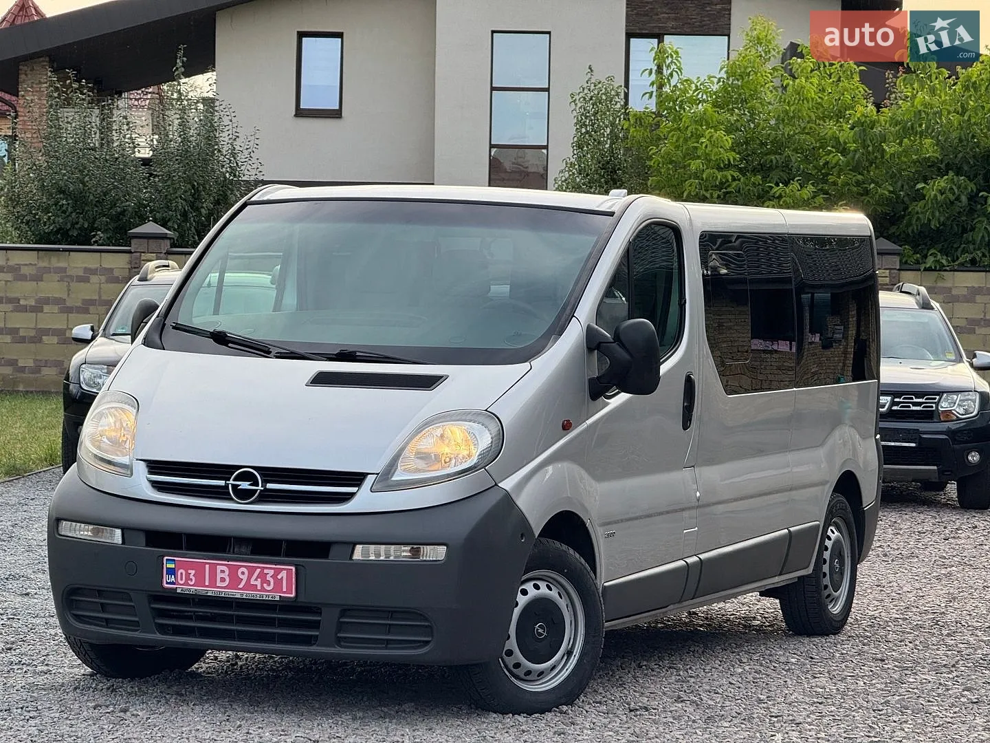Opel Vivaro, 2004
