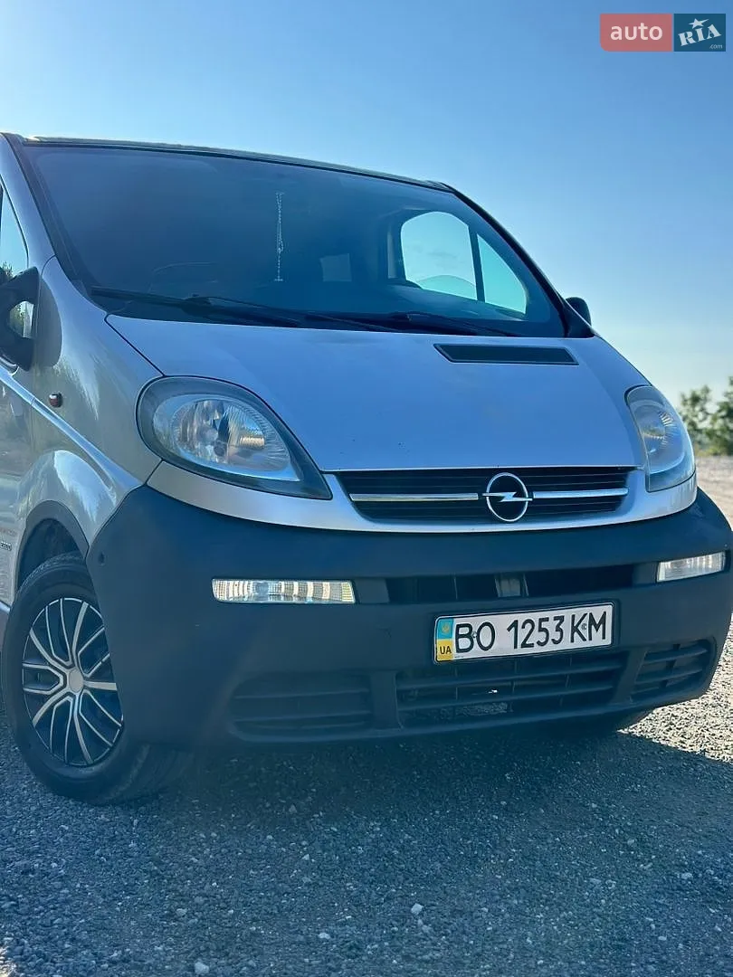 Opel Vivaro, 2003