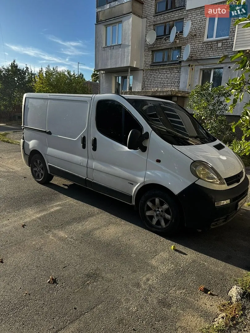 Opel Vivaro, 2002