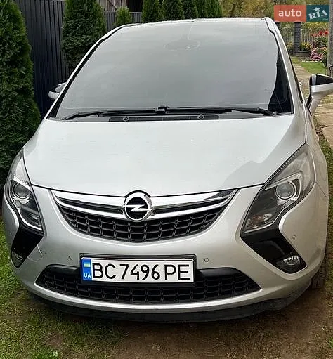 Opel Zafira Tourer, 2015