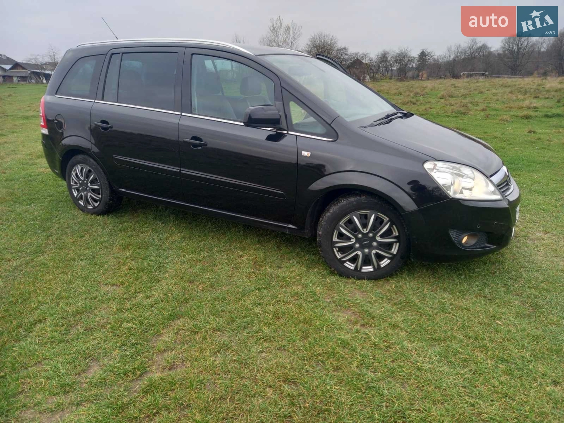 Opel Zafira, 2011