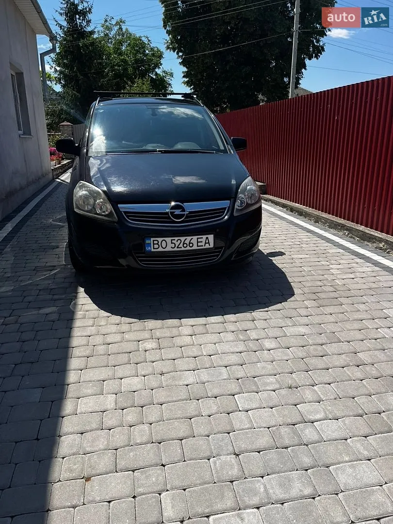 Opel Zafira, 2010