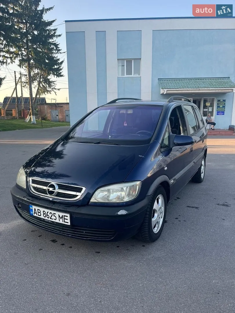Opel Zafira, 2001