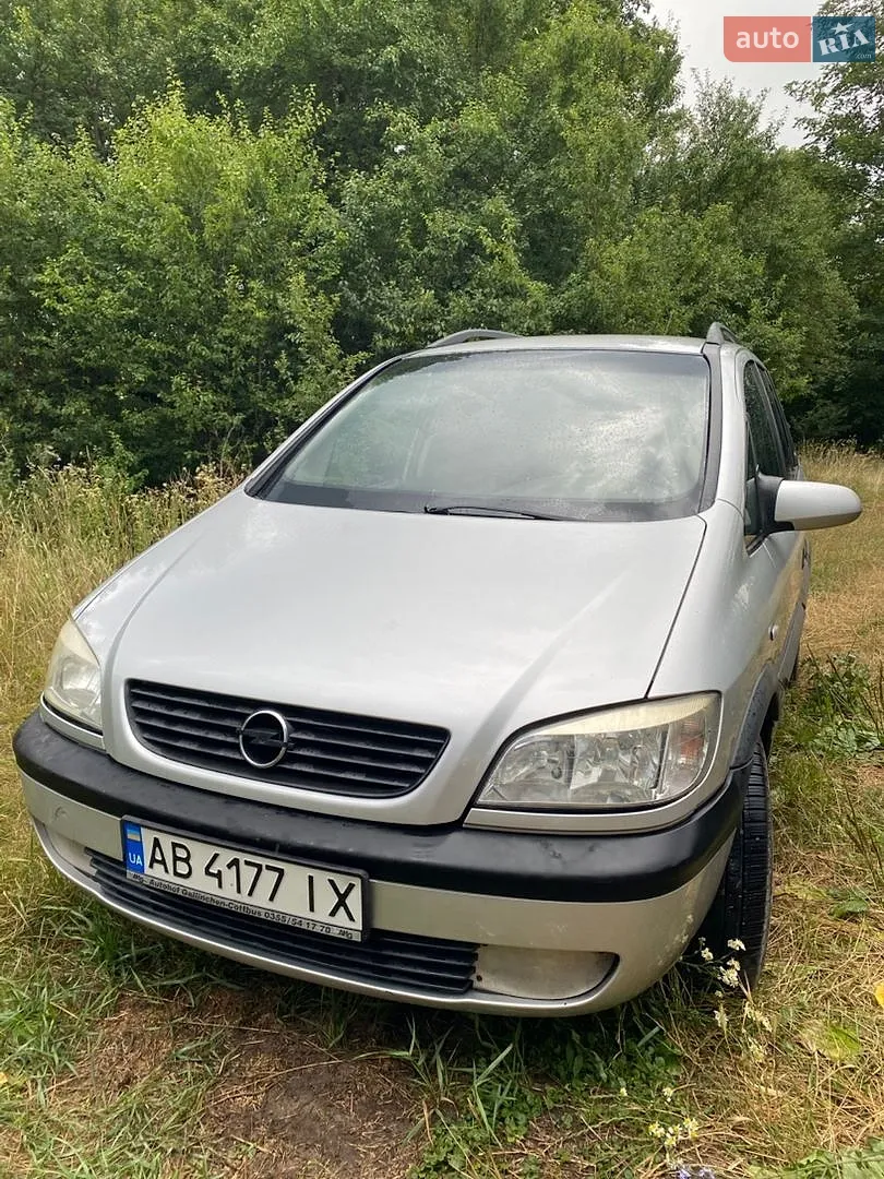 Opel Zafira, 2002