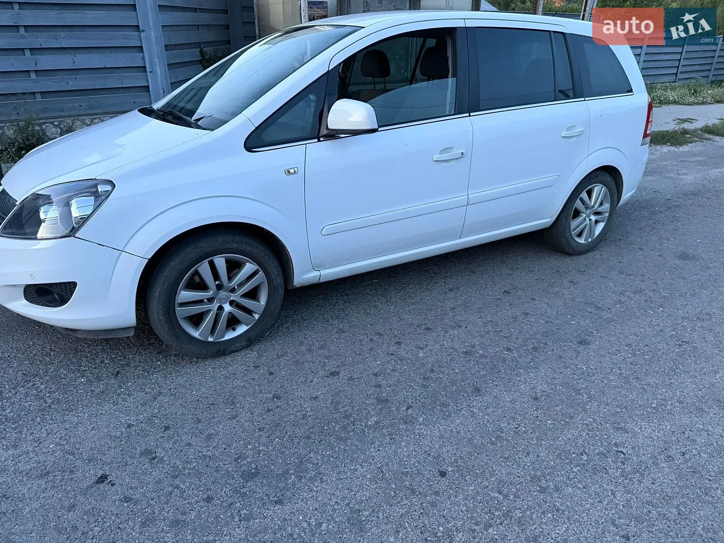 Opel Zafira, 2011