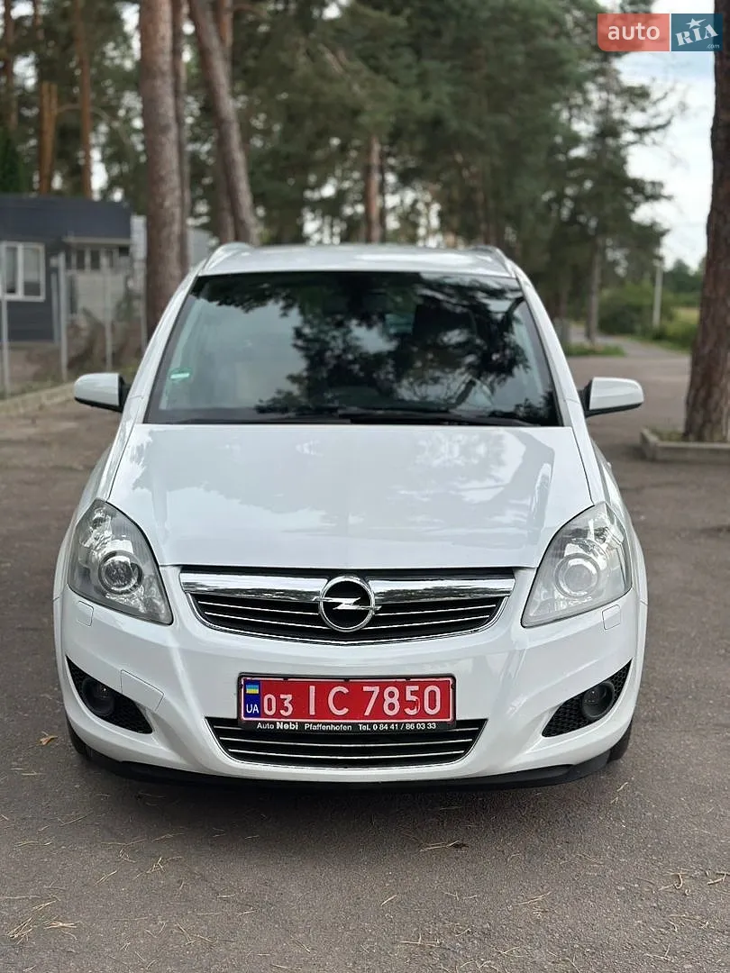 Opel Zafira, 2009