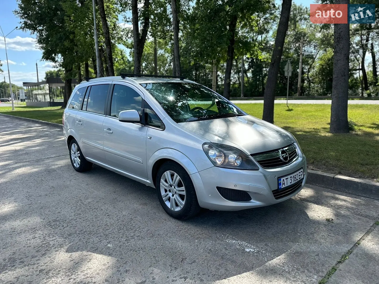Opel Zafira, 2011