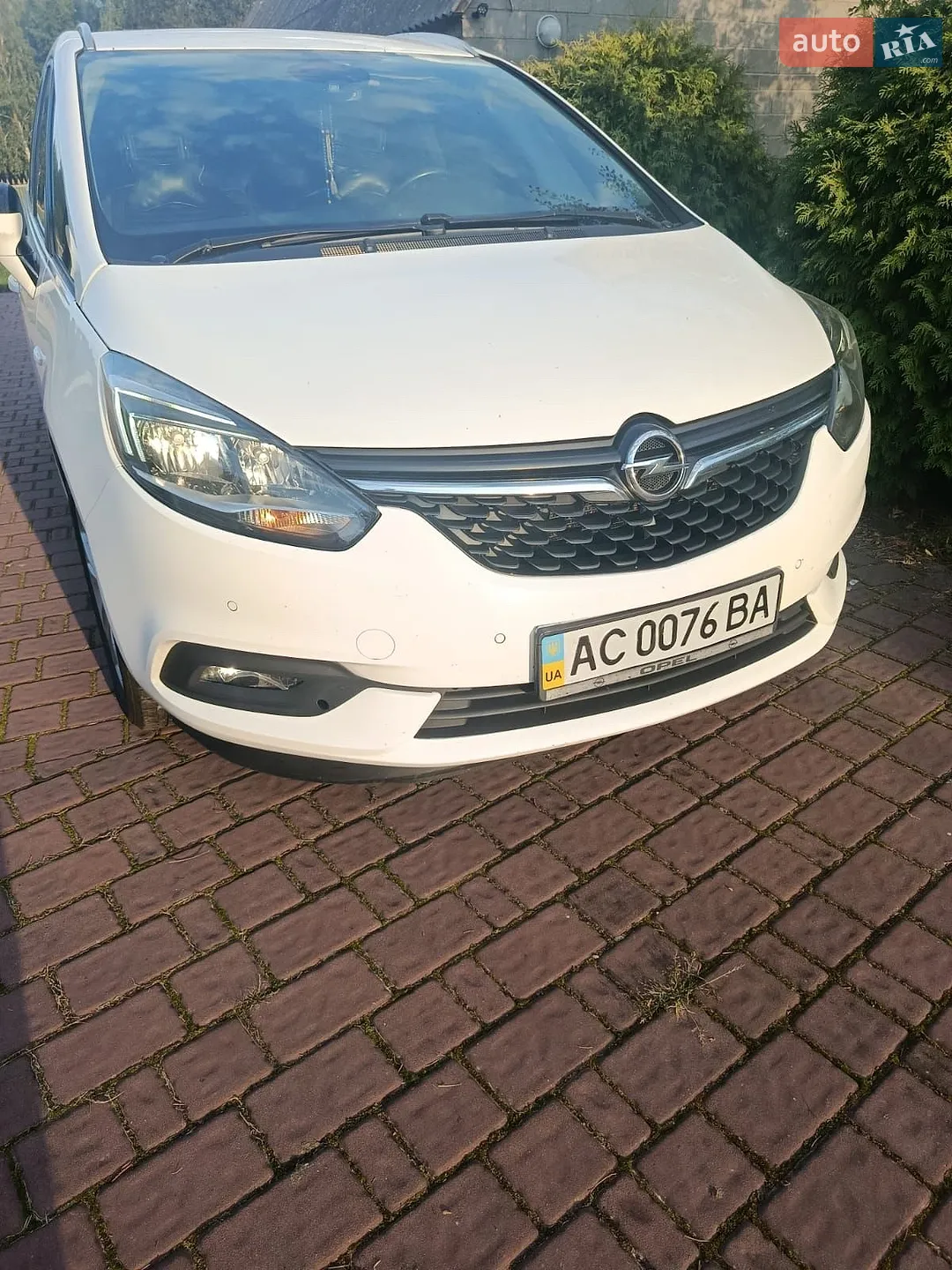 Opel Zafira, 2017