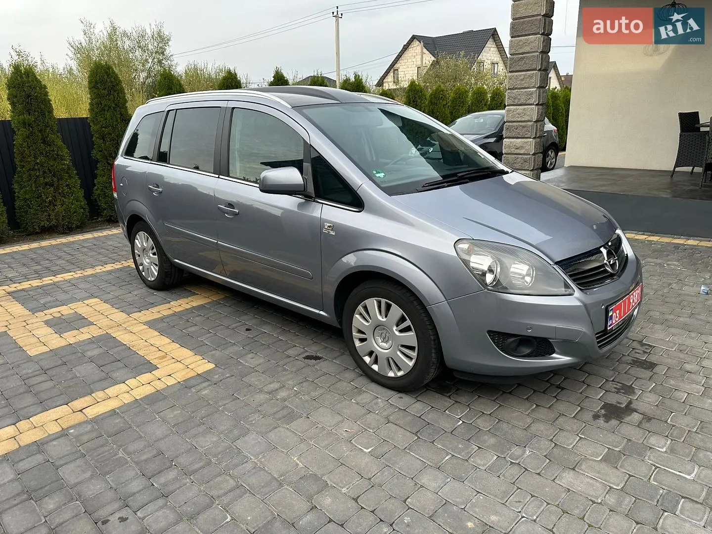Opel Zafira, 2011