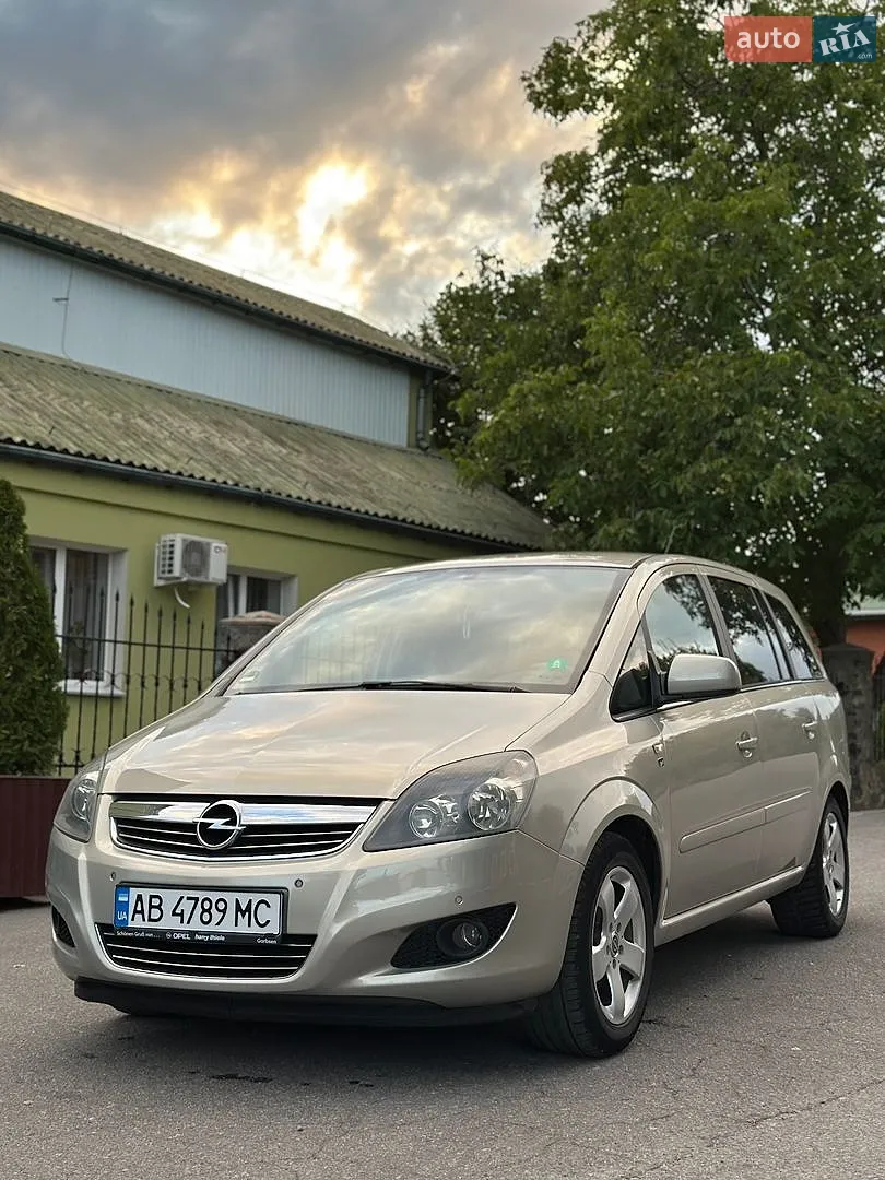 Opel Zafira, 2010
