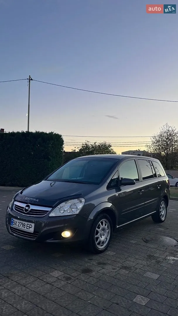 Opel Zafira, 2009