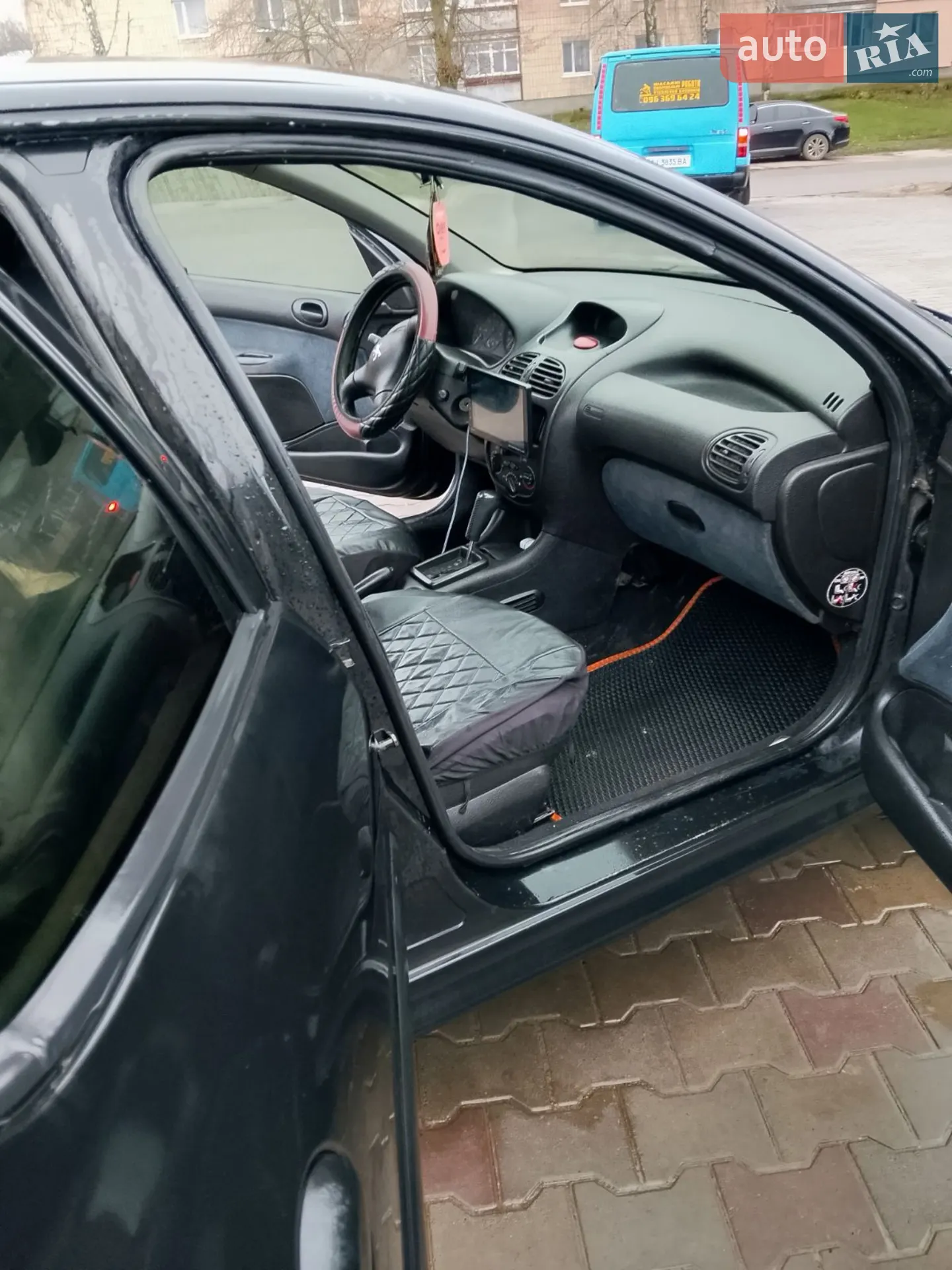 Peugeot 206, 1999