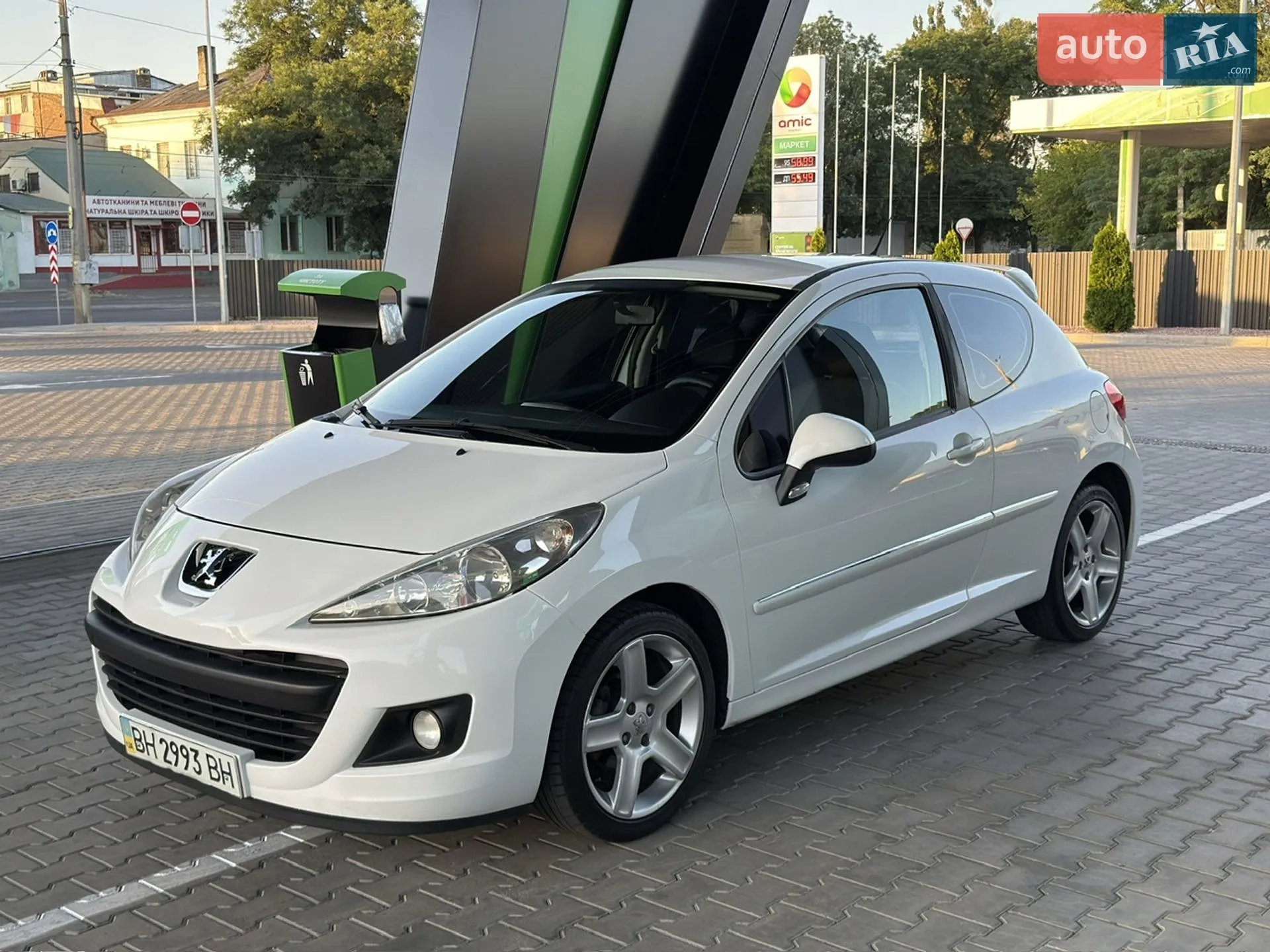 Peugeot 207, 2012