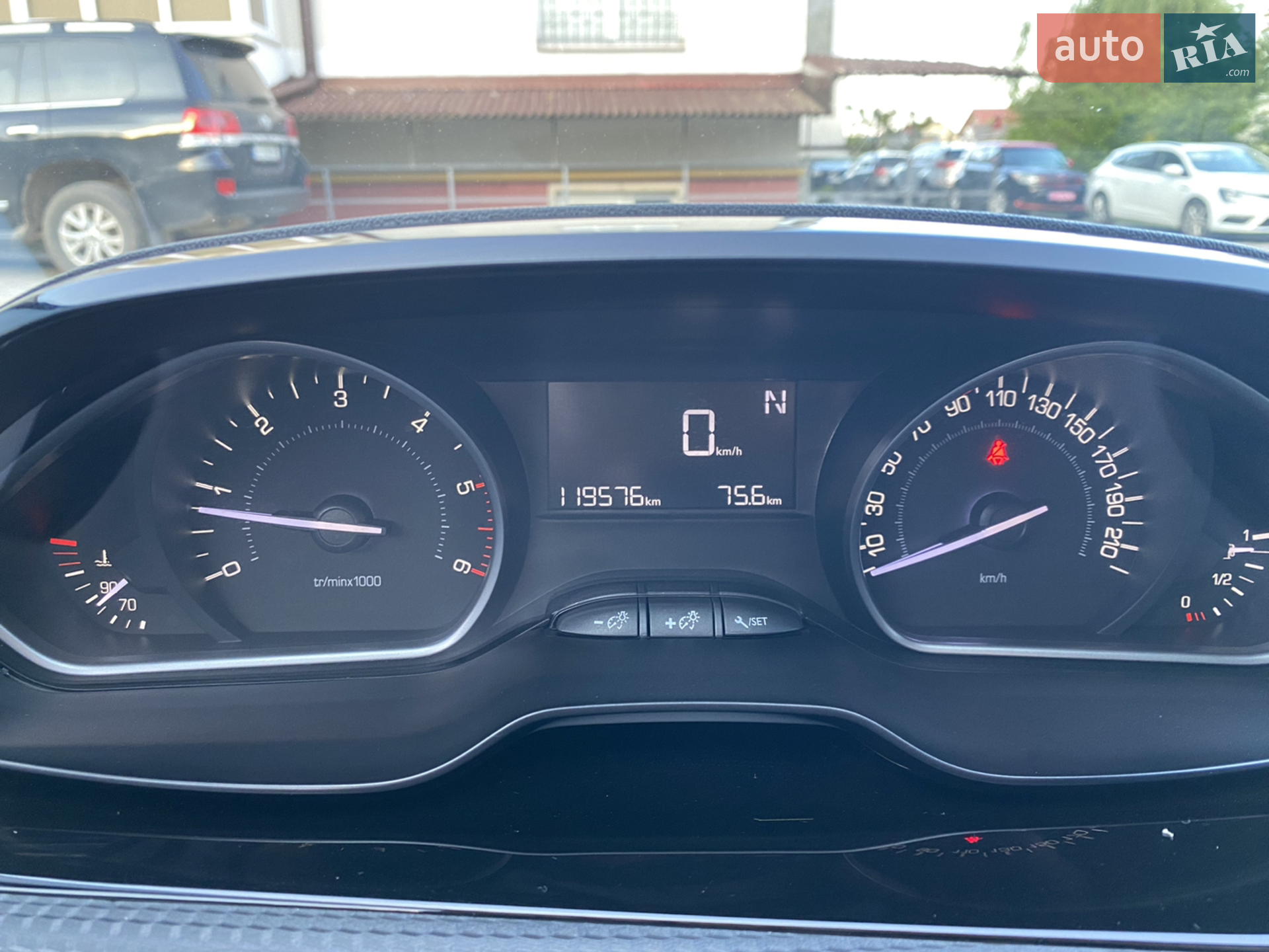 Peugeot 208, 2016