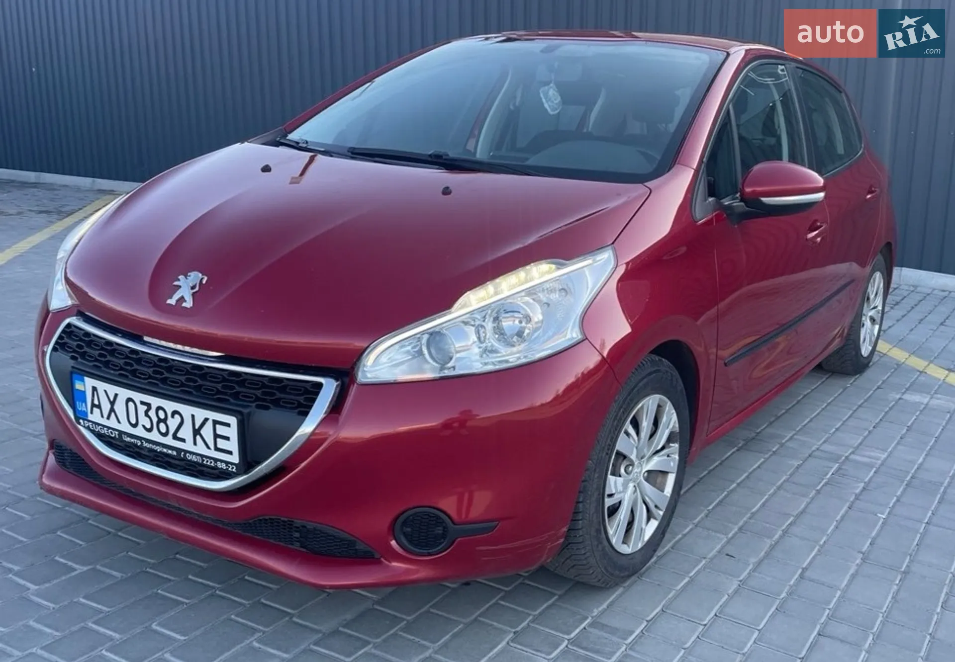 Peugeot 208, 2013