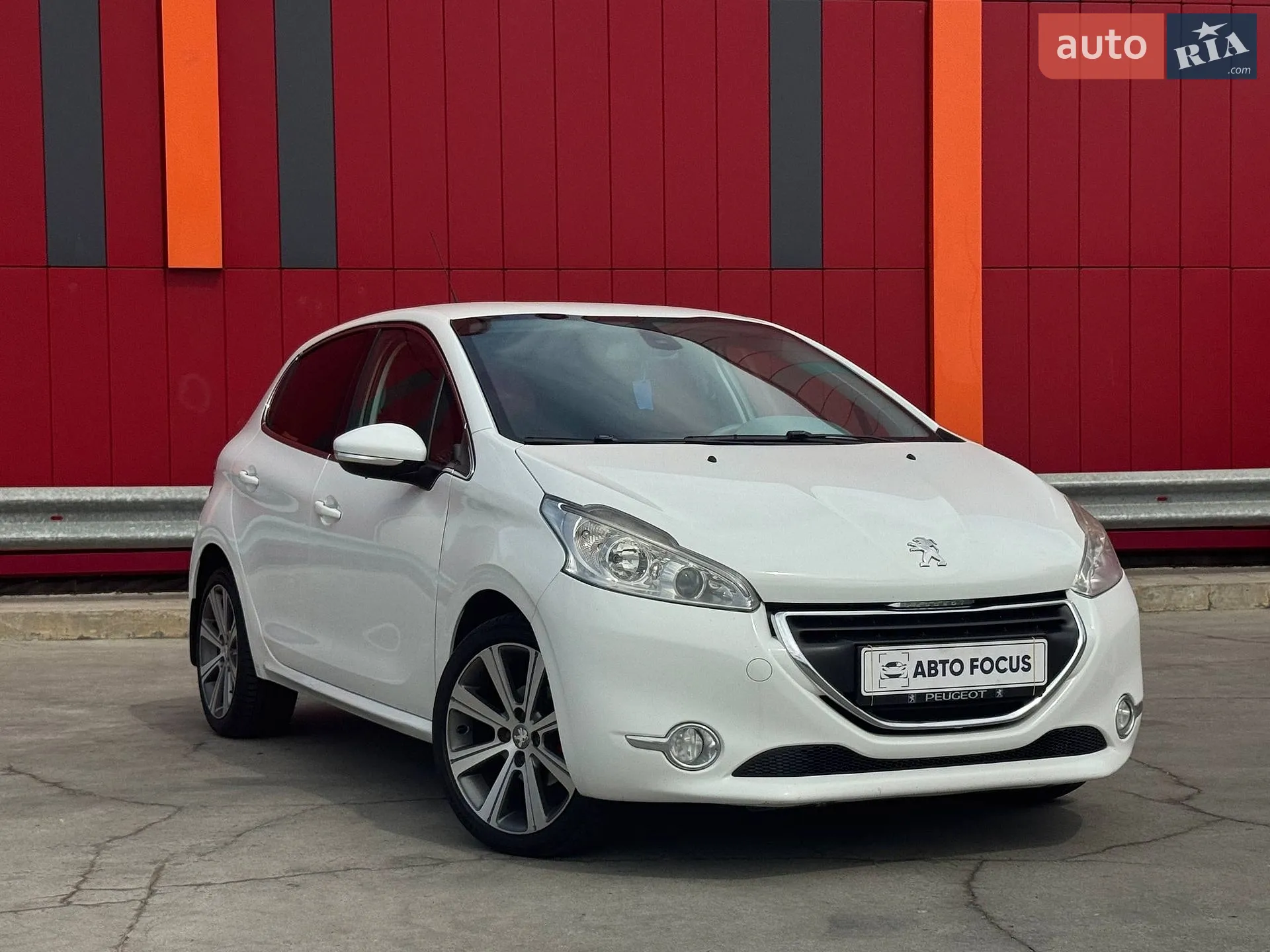 Peugeot 208, 2013