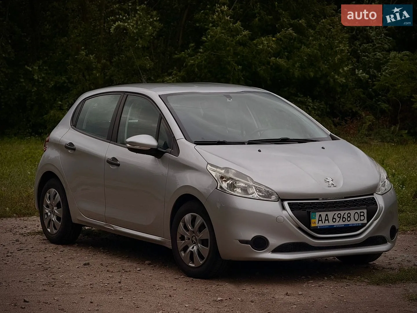 Peugeot 208, 2013