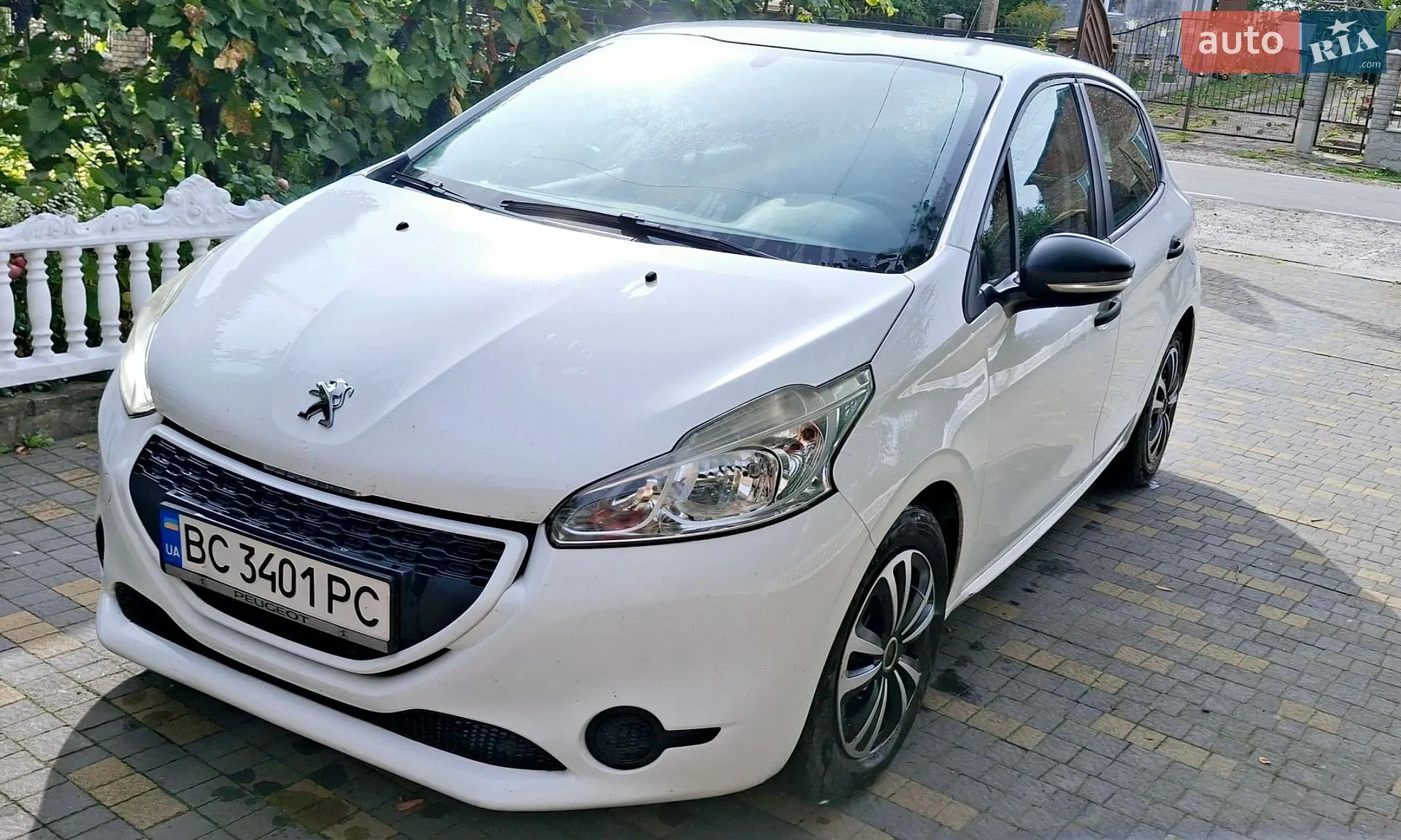 Peugeot 208, 2013