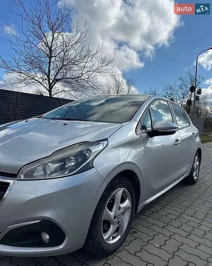 Peugeot 208, 2014